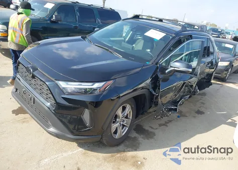 2025 Toyota Rav4 Xle from USA, damaged, VIN 2T3W1RFV9SC303647